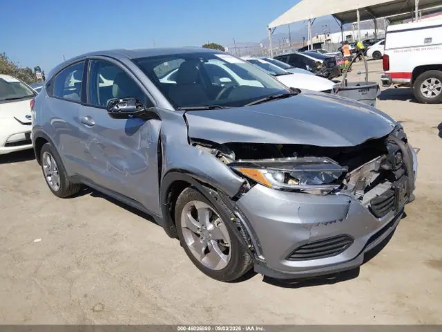 3CZRU5H35MM709477 — 2021 Honda HR-V 2WD LX, Передняя часть (Front End), фото до ремонта