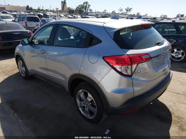 3CZRU5H35MM709477 — 2021 Honda HR-V 2WD LX, фото 3 с аукциона IAAI 30.09.2026, Передняя часть