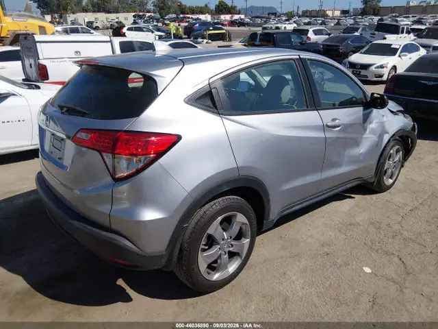 3CZRU5H35MM709477 — 2021 Honda HR-V 2WD LX, фото 4 с аукциона IAAI 30.09.2026, Передняя часть