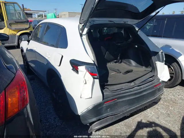 3CZRZ1H5XRM753056 — 2024 Honda HR-V 2WD Sport/2WD Sport W/O Bsi, фото 3 с аукциона IAAI 30.09.2026, Передняя и задняя части