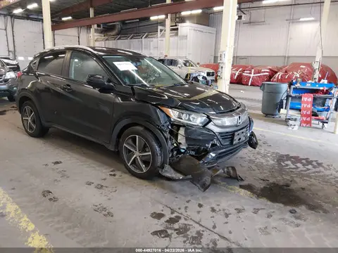 3CZRU6H72MM716525 — 2021 Honda HR-V AWD EX-L, Передняя часть (Front End), фото до ремонта