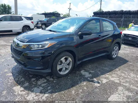 2020 Honda Hr-v Awd Lx VIN 3CZRU6H3XLM716445 фото 2