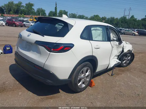 2023 Honda Hr-v Awd Lx VIN 3CZRZ2H32PM715161 фото 4