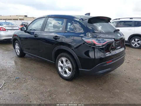 2024 Honda Hr-v Awd Lx VIN 3CZRZ2H35RM776958 фото 3