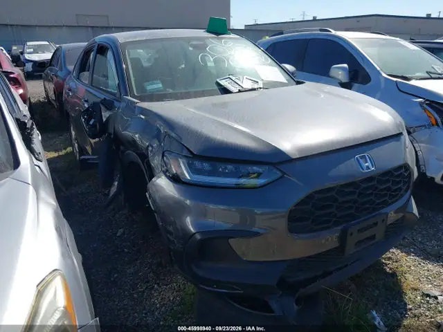 3CZRZ2H37RM776170 — 2024 Honda HR-V AWD LX, Передняя часть справа (Right Front), фото до ремонта