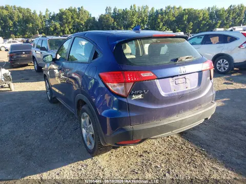 2017 Honda HR-V LX VIN 3CZRU6H36HM108560 фото 3