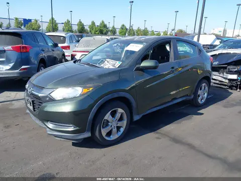 2017 Honda HR-V LX VIN 3CZRU5H37HG705872 фото 2