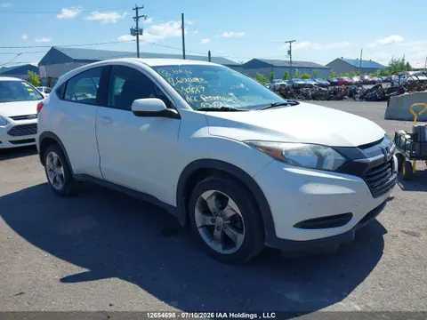 3CZRU5G37JM101019 — 2018 Honda HR-V LX, Repossession, фото до ремонта