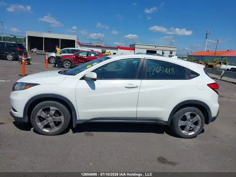 2018 Honda HR-V LX VIN 3CZRU5G37JM101019 фото 13