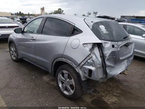 2018 Honda HR-V LX VIN 3CZRU5H38JM715480 фото 3