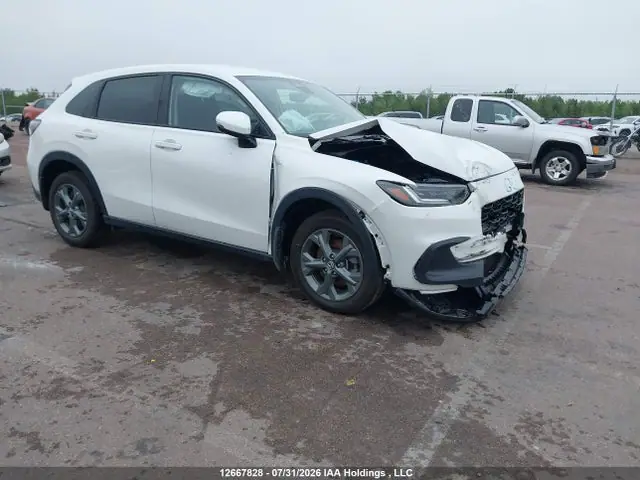 3CZRZ2H38TM100012 — 2026 Honda HR-V LX, Передняя часть (Front), фото до ремонта