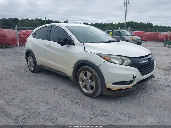 3CZRU5H51GM729909 — 2016 Honda HR-V, Передняя часть справа (Right Front), фото до ремонта