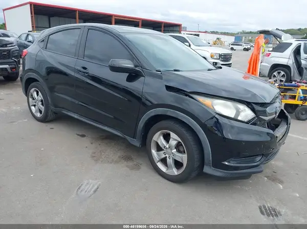 3CZRU5H35GM740796 — 2016 Honda HR-V, Передняя часть (Front End), фото до ремонта