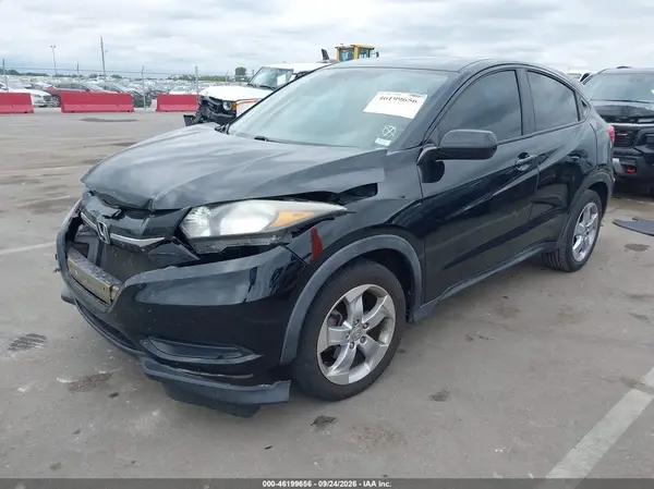 3CZRU5H35GM740796 — 2016 Honda HR-V, фото 2 с аукциона IAAI, Передняя часть