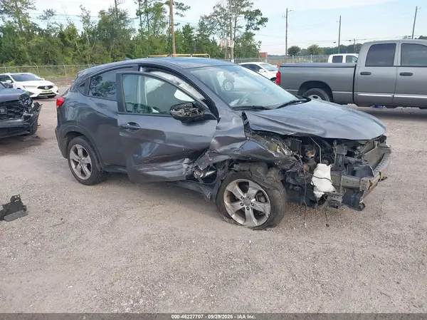 3CZRU6H56GM721651 — 2016 Honda HR-V, Передняя часть (Front End), фото до ремонта