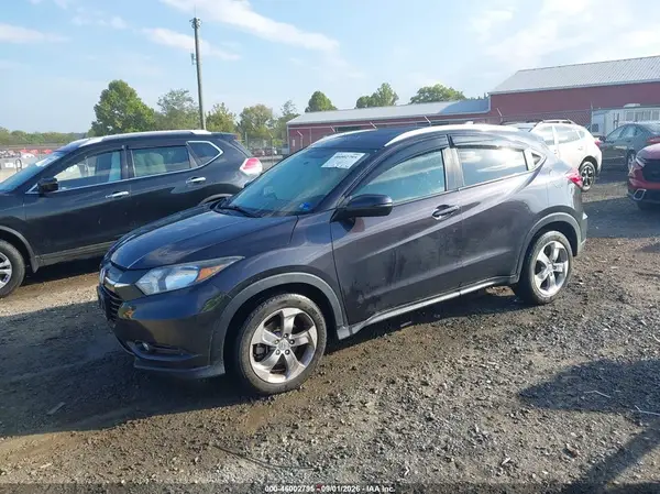 3CZRU6H71HM709362 — 2017 Honda HR-V, фото 2 с аукциона IAAI 13.10.2026, Правый бок