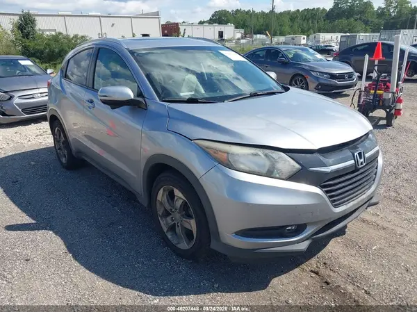 3CZRU5H70HM715017 — 2017 Honda HR-V, Естественный износ (Normal Wear & Tear), фото до ремонта