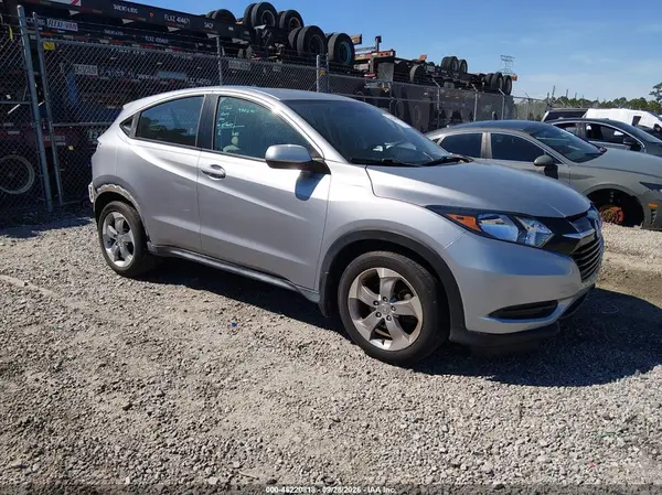 3CZRU5H33HM725361 — 2017 Honda HR-V, Задняя часть (Rear), фото до ремонта