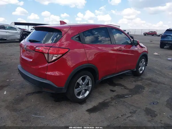 3CZRU5H59HG704935 — 2017 Honda HR-V, фото 4 с аукциона IAAI, Передняя часть слева