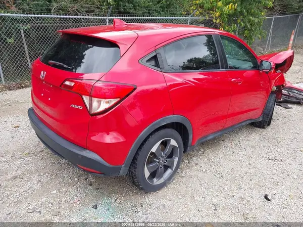 3CZRU6H56JG704743 — 2018 Honda HR-V, фото 4 с аукциона IAAI, Повреждение двигателя