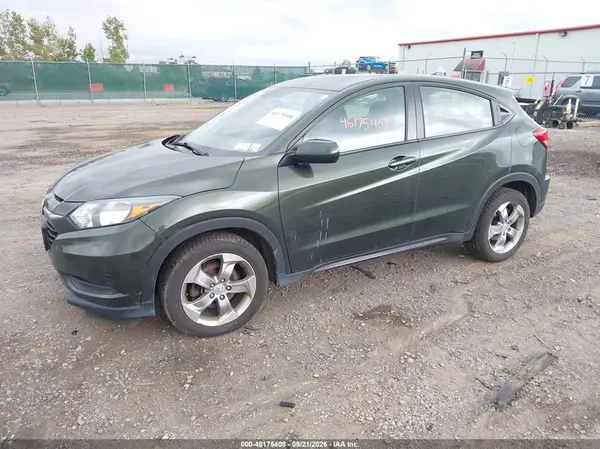 3CZRU6H32JG701191 — 2018 Honda HR-V, фото 2 с аукциона IAAI 04.10.2026, Естественный износ