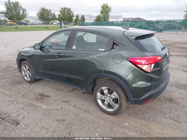 3CZRU6H32JG701191 — 2018 Honda HR-V, фото 3 с аукциона IAAI 04.10.2026, Естественный износ