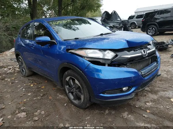 3CZRU6H55JG720447 — 2018 Honda HR-V, Передняя часть (Front End), фото до ремонта