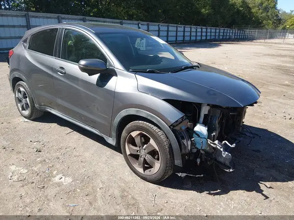 3CZRU5H51JM718240 — 2018 Honda HR-V, Передняя часть (Front End), фото до ремонта
