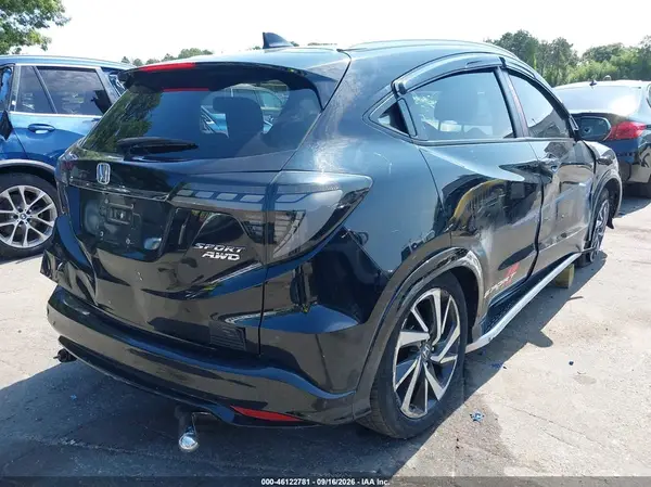3CZRU6H19KM738014 — 2019 Honda HR-V, фото 4 с аукциона IAAI 13.10.2026, Левый и правый бока