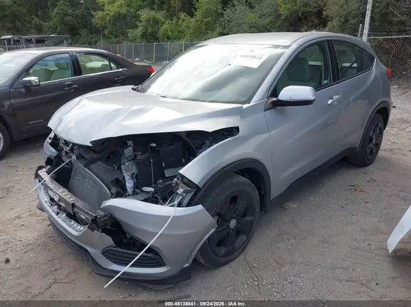 3CZRU6H33KG731155 — 2019 Honda HR-V, фото 2 с аукциона IAAI, Передняя часть