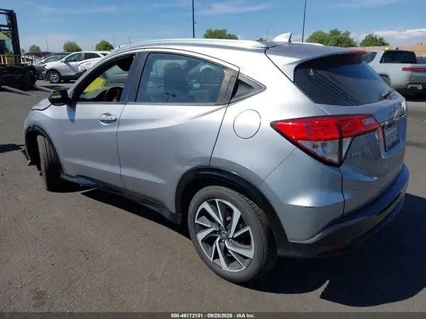 3CZRU5H10KG707484 — 2019 Honda HR-V, фото 3 с аукциона IAAI, Передняя часть