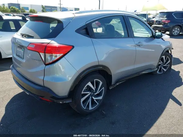 3CZRU5H10KG707484 — 2019 Honda HR-V, фото 4 с аукциона IAAI, Передняя часть