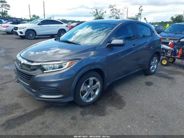 3CZRU5H3XKG702536 — 2019 Honda HR-V, фото 2 с аукциона IAAI 13.10.2026, Правый бок