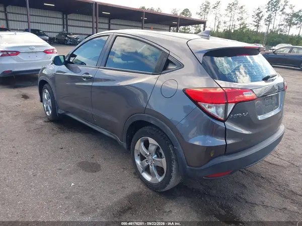 3CZRU5H3XKG702536 — 2019 Honda HR-V, фото 3 с аукциона IAAI 13.10.2026, Правый бок