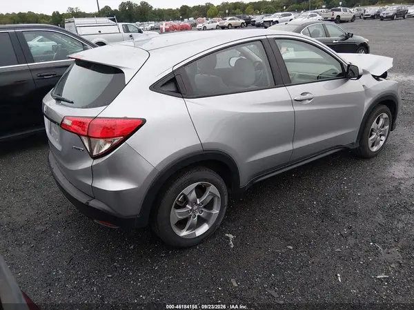 3CZRU6H34LM738392 — 2020 Honda HR-V, фото 4 с аукциона IAAI 12.10.2026, Передняя часть