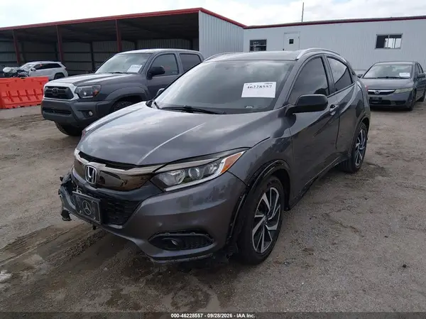 3CZRU5H13LM715601 — 2020 Honda HR-V, фото 2 с аукциона IAAI, Передняя часть