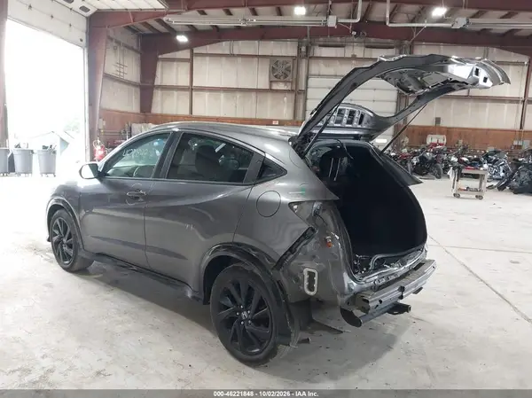 3CZRU6H1XMM704943 — 2021 Honda HR-V, фото 3 с аукциона IAAI, Задняя часть