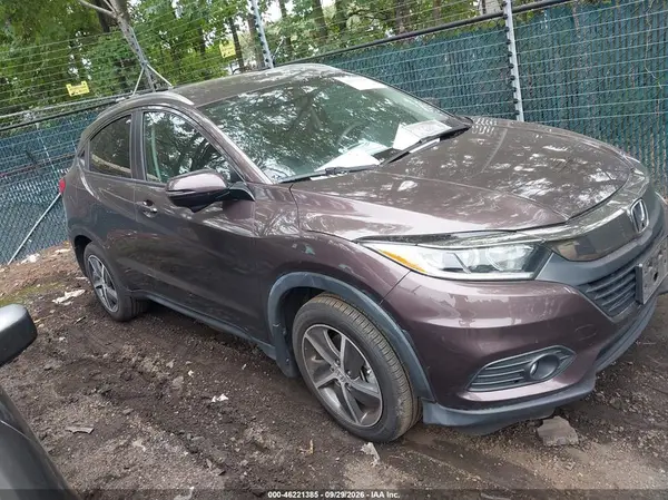 3CZRU5H57NM703800 — 2022 Honda HR-V, Передняя часть (Front & Rear), фото до ремонта