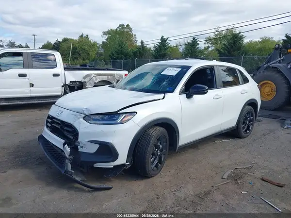 3CZRZ2H58PM732807 — 2023 Honda HR-V, фото 2 с аукциона IAAI, Передняя часть слева