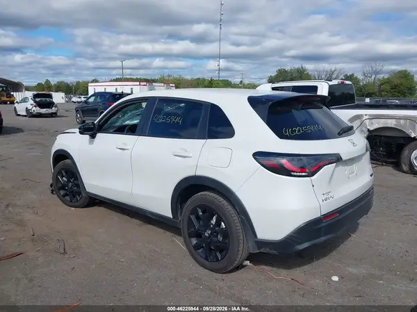 3CZRZ2H58PM732807 — 2023 Honda HR-V, фото 3 с аукциона IAAI, Передняя часть слева