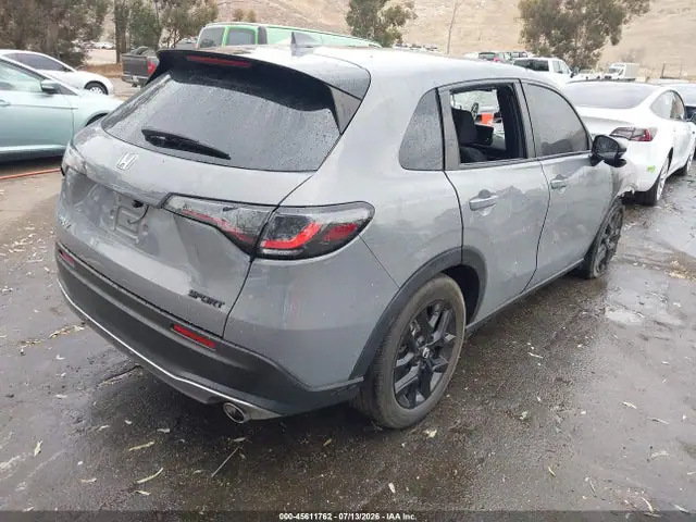 3CZRZ2H59RM777760 — 2024 Honda HR-V, фото 4 с аукциона IAAI 29.09.2026, Пожар двигателя