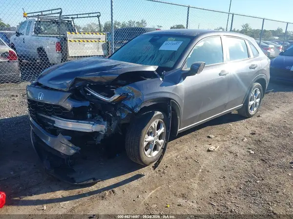 3CZRZ2H30SM724918 — 2025 Honda HR-V, фото 2 с аукциона IAAI, Передняя часть