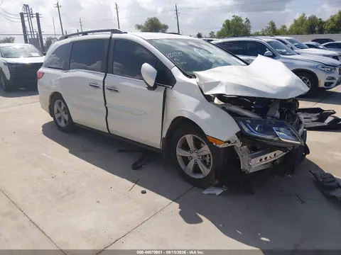 5FNRL6H54JB090435 — 2018 Honda Odyssey EX, Передняя часть (Front End), фото до ремонта