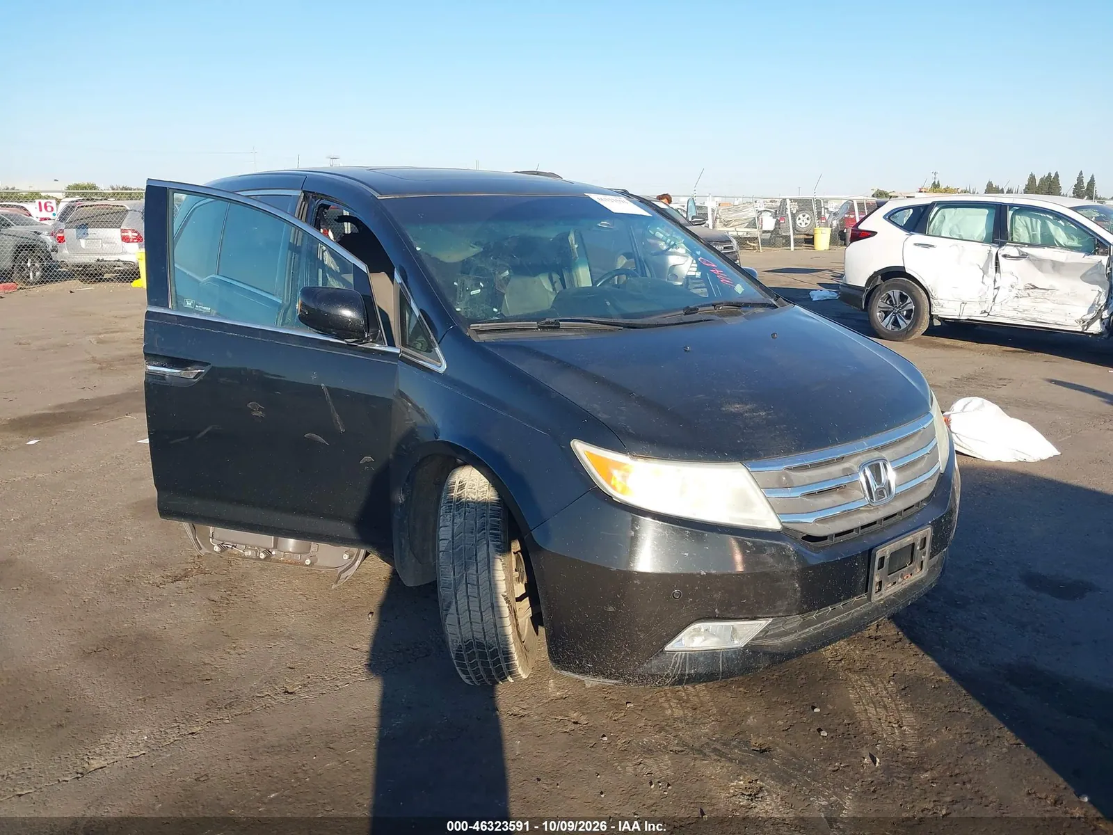 2011 Honda Odyssey Touring/Touring Elite VIN 5FNRL5H99BB031007 фото 2