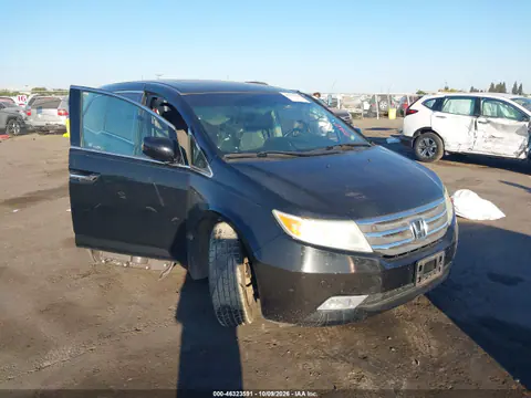 2011 Honda Odyssey Touring/Touring Elite VIN 5FNRL5H99BB031007 фото 2