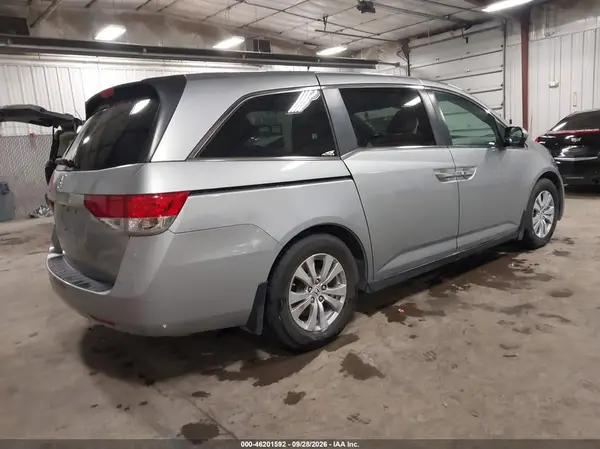 5FNRL5H64GB015925 — 2016 Honda Odyssey, фото 4 с аукциона IAAI, Передняя часть