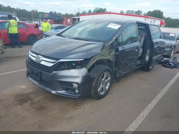 5FNRL6H73JB005375 — 2018 Honda Odyssey, фото 2 с аукциона IAAI, Левый бок