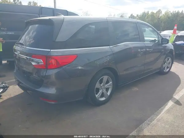 5FNRL6H73JB005375 — 2018 Honda Odyssey, фото 4 с аукциона IAAI, Левый бок
