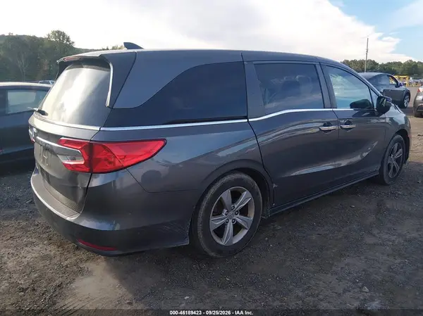 5FNRL6H56JB106778 — 2018 Honda Odyssey, фото 4 с аукциона IAAI, Естественный износ