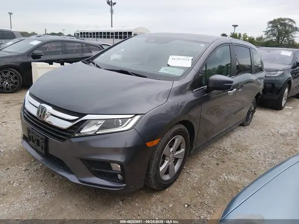 5FNRL6H56JB073975 — 2018 Honda Odyssey, фото 2 с аукциона IAAI, Задняя часть